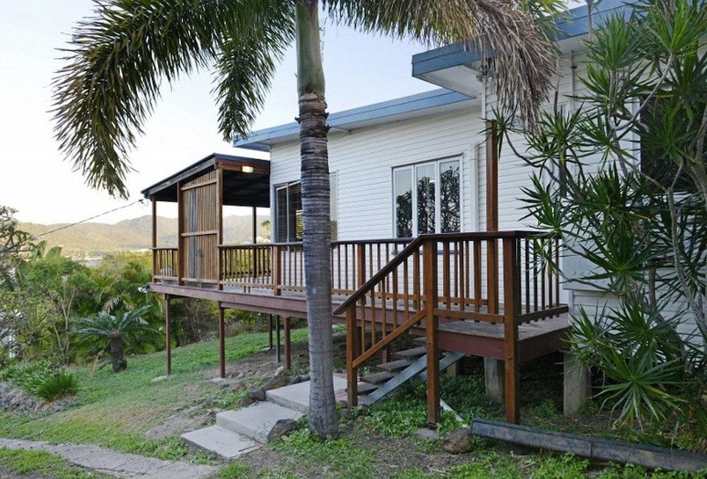 Airlie Guest House Airlie Beach Exterior photo